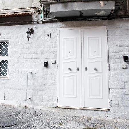 B&B Le Stanze Di Aurora Naples Exterior photo